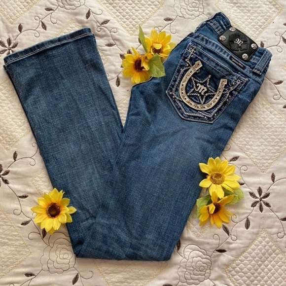 Miss Me Jeans - Picture 1 of 5